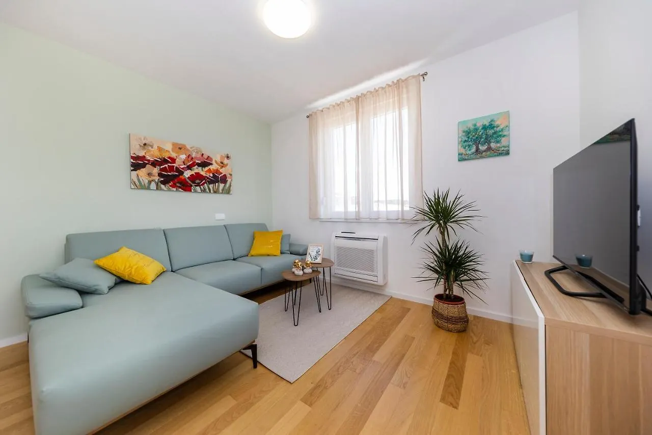 Deluxe Apartment Zara